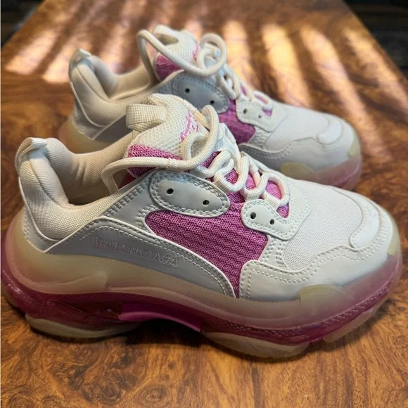 Balenciaga - Triple S - Picture 2 of 2